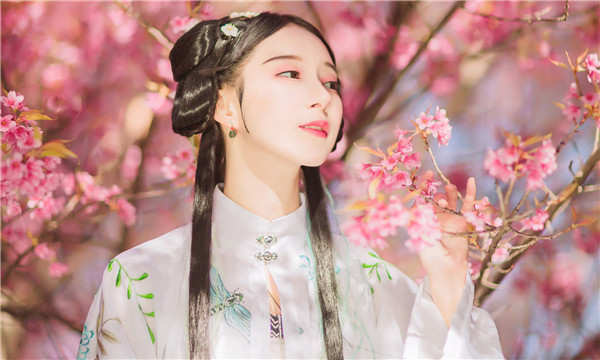 清新供卵试管婴儿：助您实现家庭梦想的科学方案